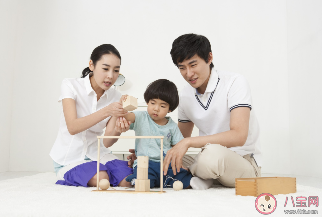 孩子越鼓勵越自卑是怎么回事 正確有效的鼓勵教育是怎樣的