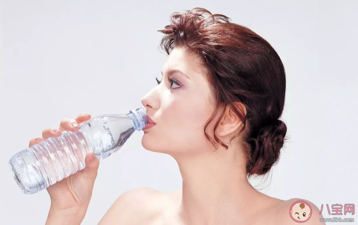 喝冷水能減肥提高新陳代謝嗎 怎么喝水才能收獲最佳的瘦身效果