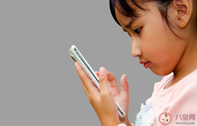 孩子沉迷手機(jī)不學(xué)習(xí)怎么辦 沉迷手機(jī)防治網(wǎng)癮攻略