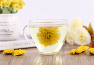 泡好的菊花茶變綠了還能喝嗎 菊花茶可以每天長期喝嗎