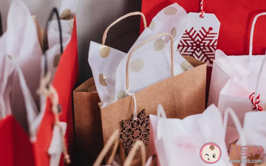 三八婦女節(jié)致自己的朋友圈文案 3.8婦女節(jié)致自己的一句話