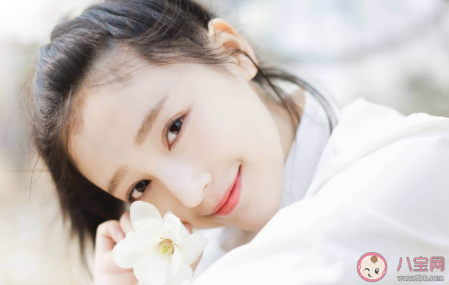 遇到喜歡的女生不敢追怎么辦 追女生聊天快速脫單技巧 遇到喜歡的女生不敢追怎么辦 追女生聊天快速脫單技巧