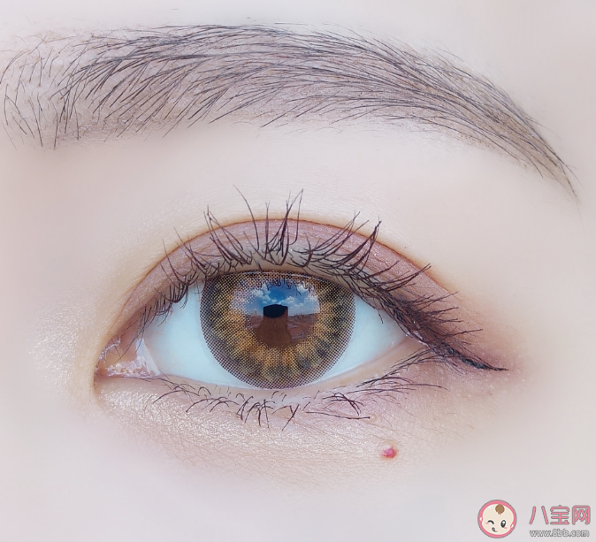 戴美瞳會對眼睛有傷害嗎 美瞳正確使用指南