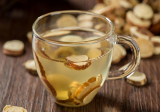 女性堅(jiān)持喝黃芪水對身體有什么好處 黃芪水可以天天喝嗎