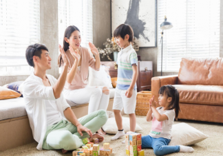 父母情商低會影響孩子嗎 哪些低情商行為會傷害孩子