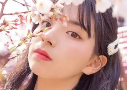 春天櫻花季必學(xué)的拍照技巧 賞櫻花拍照姿勢推薦