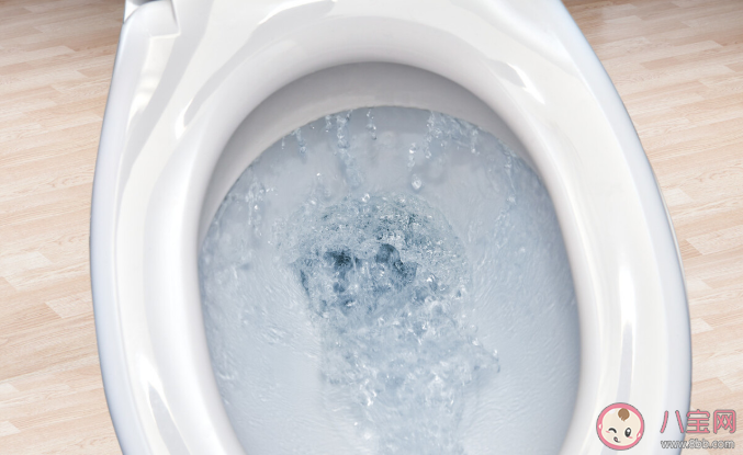 坐在公廁的馬桶圈上會(huì)被傳染疾病嗎 在外面上廁所怎么衛(wèi)生安全