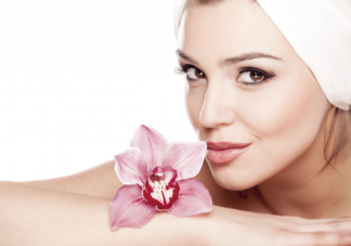 女生為什么也會長喉結 女生長喉結可以消除嗎