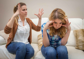 易怒的父母會養出什么性格的孩子 家長的情緒決定孩子的性格