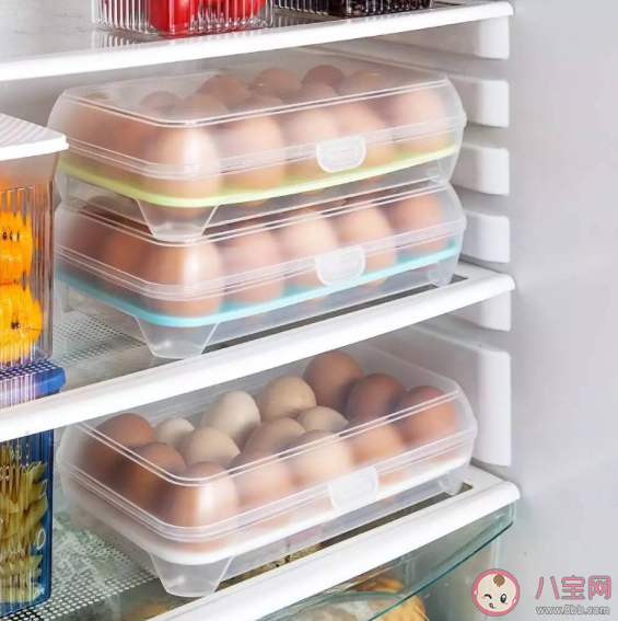 冰箱里拿出來的鮮雞蛋不能再放回去嗎 雞蛋放冰箱能保存多少天 冰箱里拿出來的鮮雞蛋不能再放回去嗎 雞蛋放冰箱能保存多少天