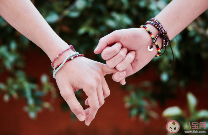 逐漸疏遠的友情該挽回嗎 要維持深厚的友誼要滿足什么要素 逐漸疏遠的友情該挽回嗎 要維持深厚的友誼要滿足什么要素