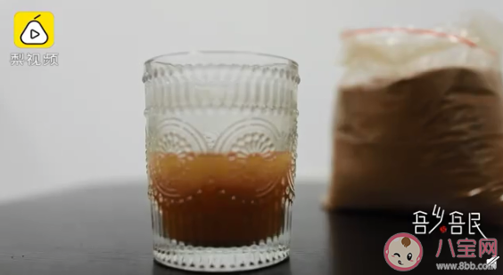 湖南一村莊用土泡水喝了200年是怎么回事 用土泡水喝對身體有什么危害