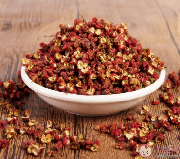 花椒搭配什么泡腳效果好 花椒水泡腳有什么禁忌