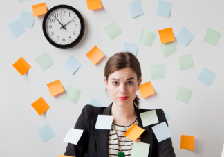 為什么不關注別人就會很快樂 怎樣改變總是關注別人的心理