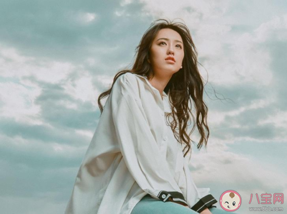 為什么慢慢愛上一個人生活 怕不怕一個人過一生 為什么慢慢愛上一個人生活 怕不怕一個人過一生