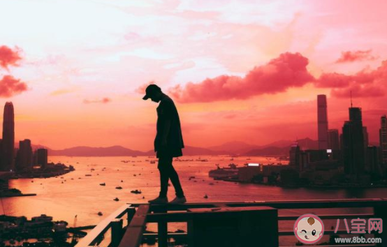 獨居生活里的孤獨瞬間有哪些 一個人生活覺得孤獨的感受分享 獨居生活里的孤獨瞬間有哪些 一個人生活覺得孤獨的感受分享