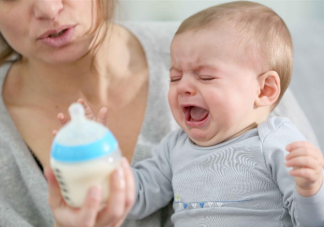 寶寶斷奶選擇什么奶瓶好 寶寶斷奶前需要準(zhǔn)備什么