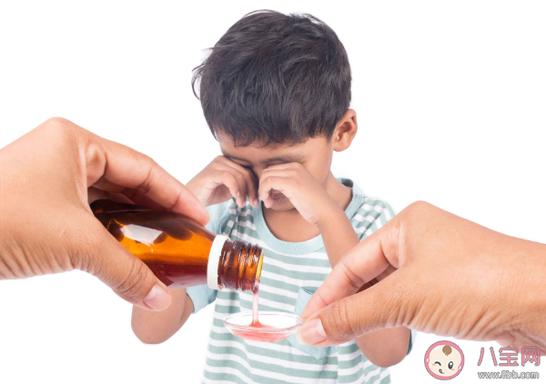 嬰兒發熱什么情況下用藥 兒童發熱時需要注意哪些問題