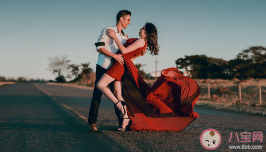 愛情里怎么讓自己變得無可替代 如何增強自身存在感