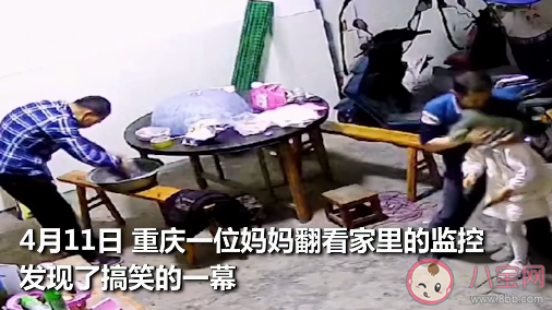 爺爺狂風暴雨般給孫女洗臉是怎么回事 該怎樣正確給小孩子洗臉 爺爺狂風暴雨般給孫女洗臉是怎么回事 該怎樣正確給小孩子洗臉