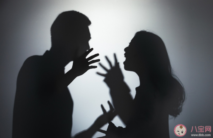 用社交軟件考驗?zāi)信笥芽孔V嗎 為什么大多數(shù)人經(jīng)不起考驗 用社交軟件考驗?zāi)信笥芽孔V嗎 為什么大多數(shù)人經(jīng)不起考驗