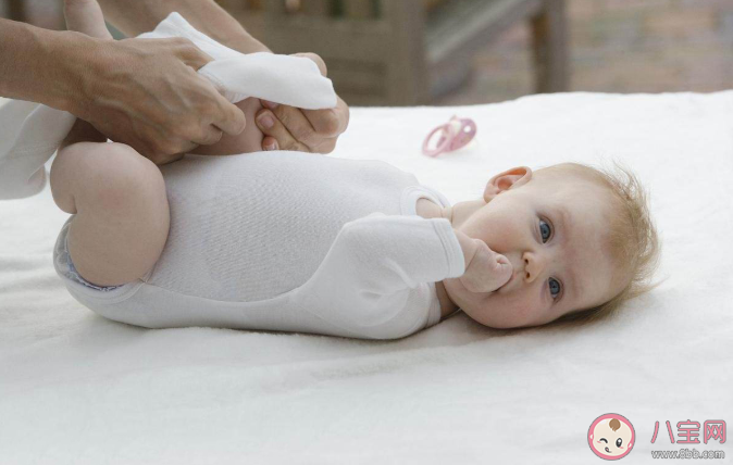 寶寶一天拉幾次大便正常 寶寶大便健康晴雨表