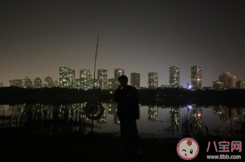 怎么樣才能愛得不卑微 在愛情中自卑怎么辦 怎么樣才能愛得不卑微 在愛情中自卑怎么辦