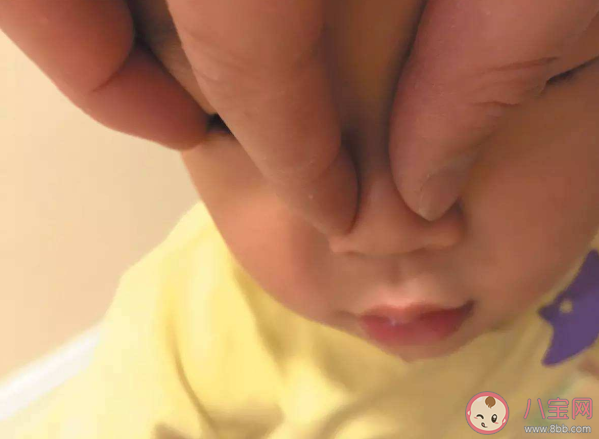 捏住鼻子還能嘗出味道嗎 捏鼻子給孩子喂藥好嗎