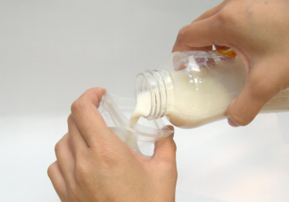 沖調奶粉用什么水好 沖調奶粉正確方法