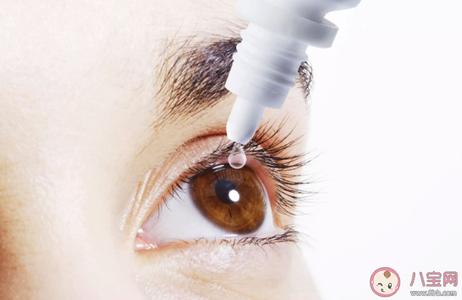 眼藥水可以直接滴在眼球上嗎 滴眼藥水的正確做法是什么