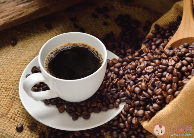 減肥喝黑咖啡還是白咖啡 黑咖啡晚上喝發胖嗎 減肥喝黑咖啡還是白咖啡 黑咖啡晚上喝發胖嗎