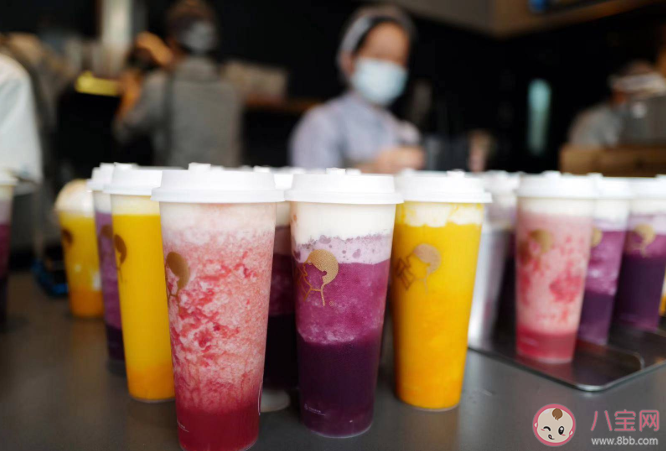 一杯奶茶是怎么制成的  調(diào)飲師工作任務(wù)是做什么