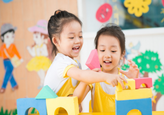 如何讓孩子內心變強大 怎么幫助孩子建立自我評價系統