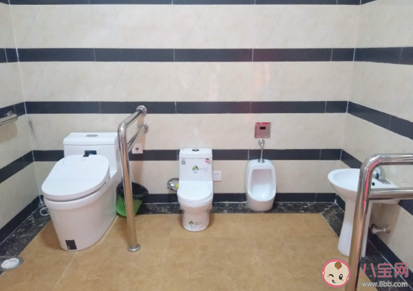 孩子在外面突然想上廁所怎么辦 找不到廁所怎么辦