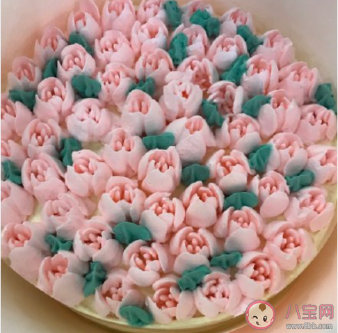 初為人母的第一個(gè)母親節(jié)語句 初為人母過母親節(jié)的朋友圈說說