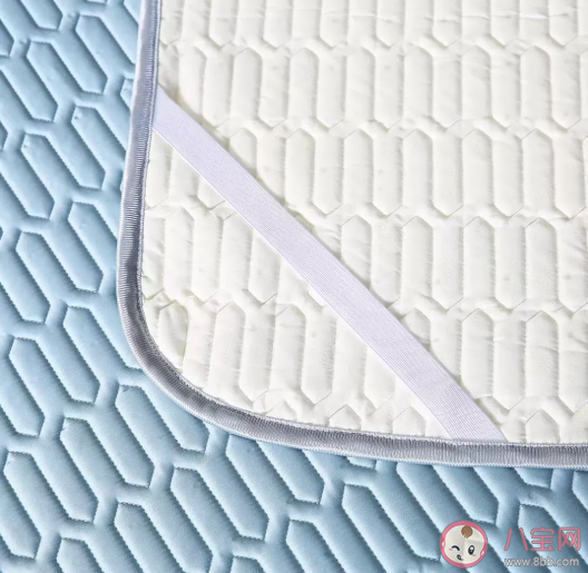 新買的乳膠涼席需要清洗嗎 乳膠涼席臟了怎么清洗