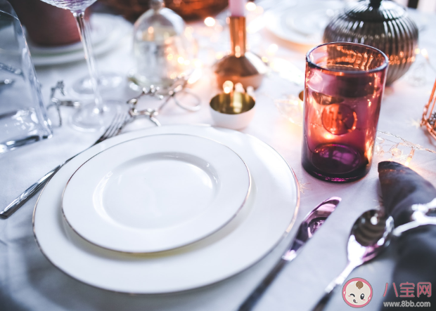 開水燙餐具能殺菌消毒嗎 在外用餐怎么保證餐具衛生