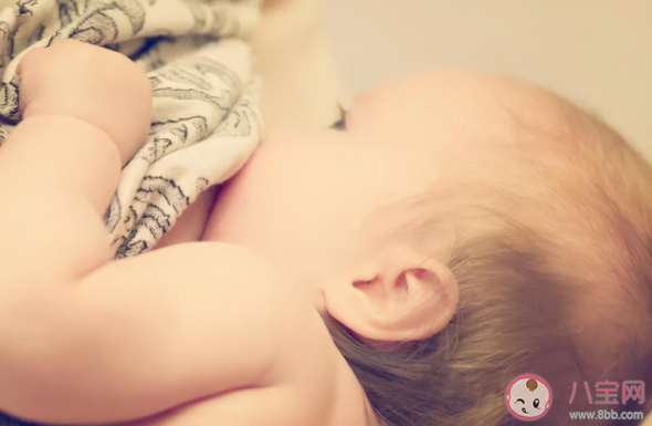 隆胸的乳房可以喂奶嗎 ?做過隆胸手術喂奶要注意什么