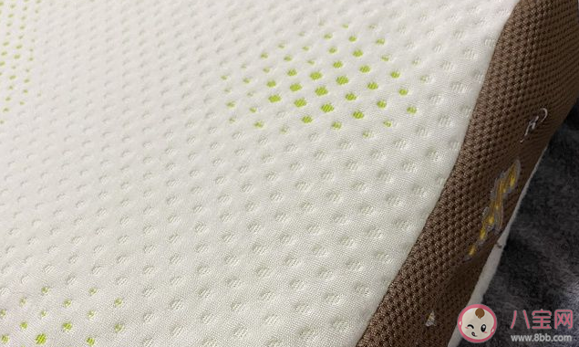 乳膠枕是不是智商稅 怎么買到好的乳膠枕