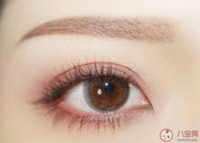 人每天要眨眼多少次 我們為什么需要眨眼睛