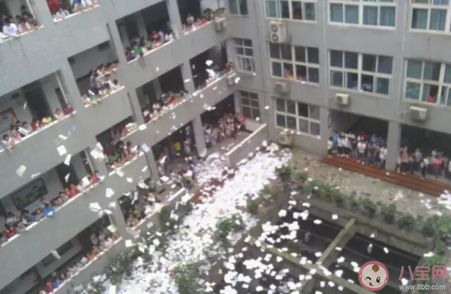 高考前夜該不該撕書喊樓 如何看待這種行為