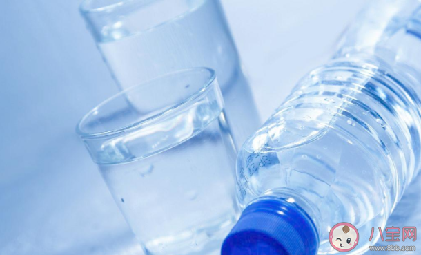 有必要專門給寶寶選購嬰兒水嗎 嬰幼兒飲用水應該滿足什么要求 有必要專門給寶寶選購嬰兒水嗎 嬰幼兒飲用水應該滿足什么要求