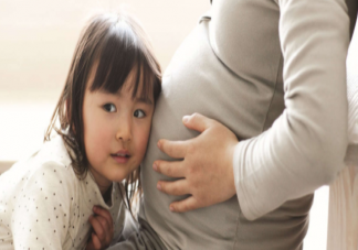 反對父母生二胎是自私嗎 如何告訴大寶懷了弟弟妹妹