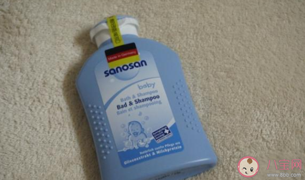 孩子能不能用大人的洗發水 如何挑選孩子適合的洗發水
