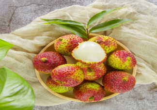 荔枝吃多了為什么會出現低血糖 吃荔枝的注意事項有哪些