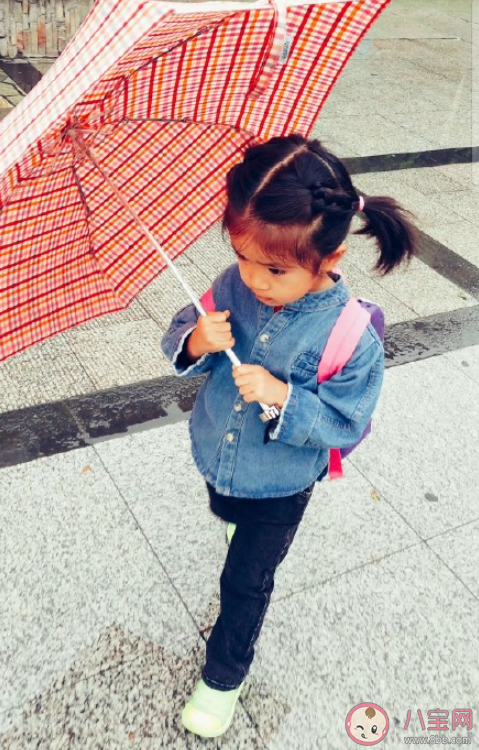 女兒幼兒園畢業的說說心情短語 女兒幼兒園畢業的感受說說 女兒幼兒園畢業的說說心情短語 女兒幼兒園畢業的感受說說