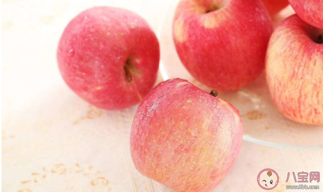 蘋果是早上吃還是晚上吃好 吃蘋果的注意事項