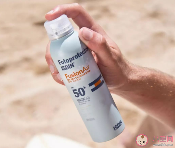 防曬噴霧是白色的好還是透明的好 防曬噴霧是怎么起到防曬效果的