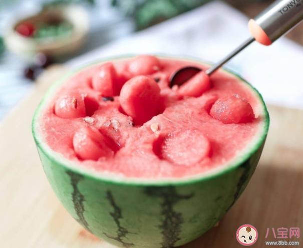 隔夜冰西瓜一口吃下8400個細菌是真的嗎 西瓜蓋保鮮膜能放多久