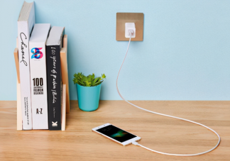 手機充電一夜不拔對電池有沒有壞處 有哪些充電方式是損害手機的